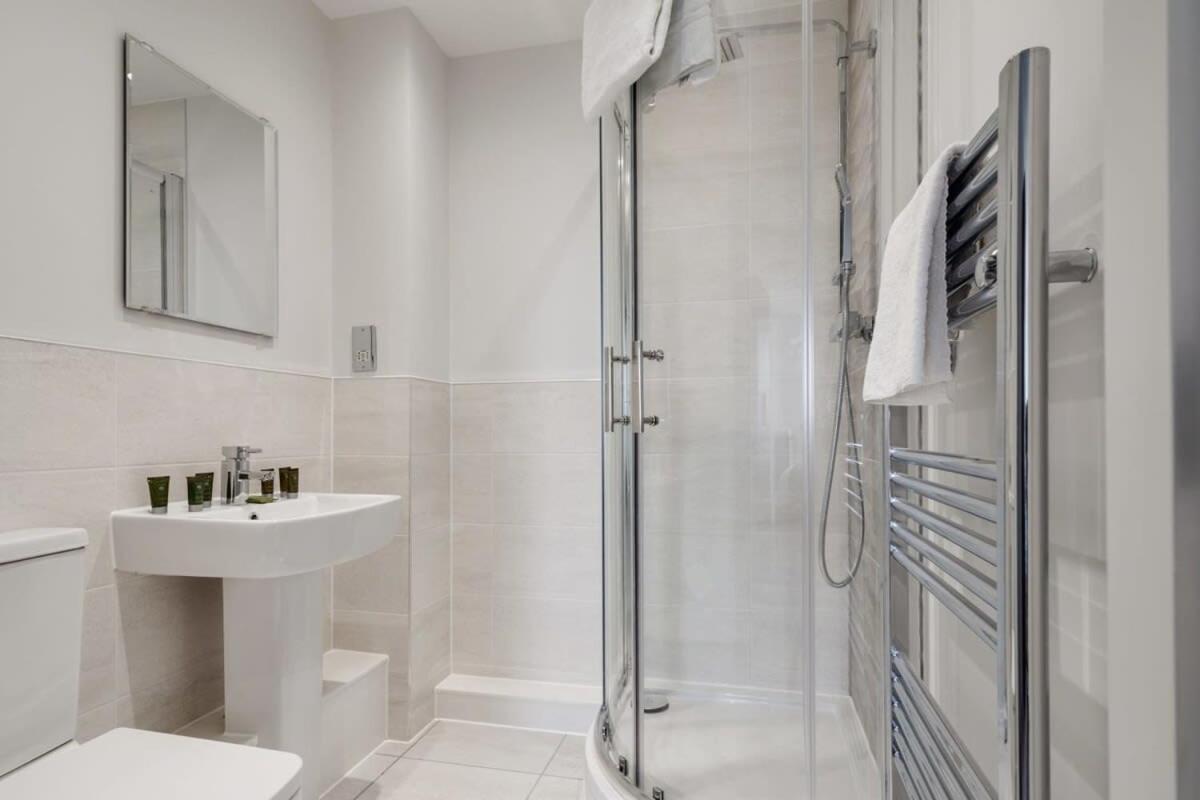 Beautiful 2 Bed Apartment In A Converted Mill Leeds  Exterior photo